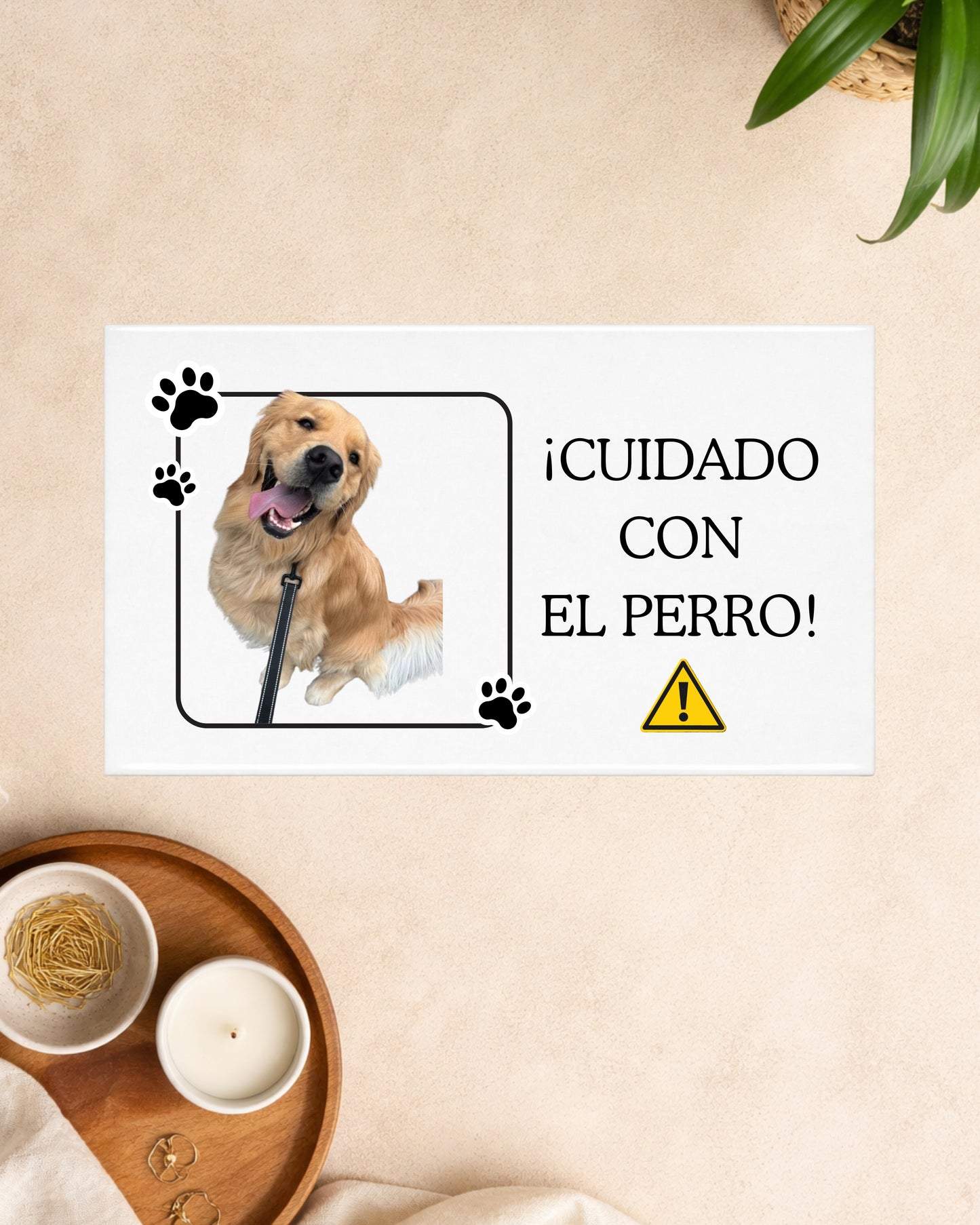 Azulejo cuidado con el perro